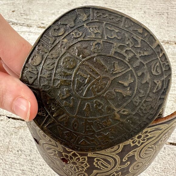 Vintage Italian Made Embossed Leather Belt With Mayan Aztec Buckle - Picture 4 of 9